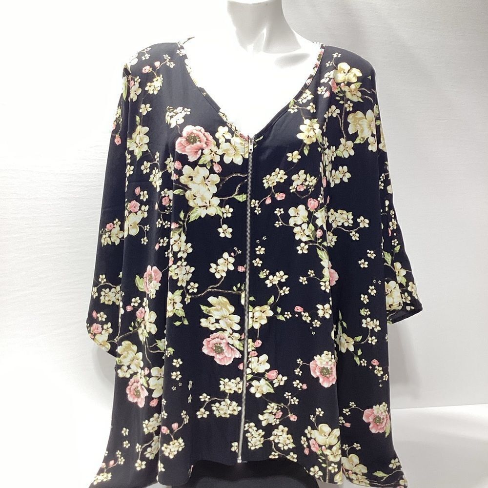 Torrid 4X Floral Cape Sleeve Flowy Blouse Zip Front